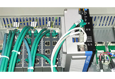 PBUS-32-Beckhoff-C6030IndustrialPC-400.jpg