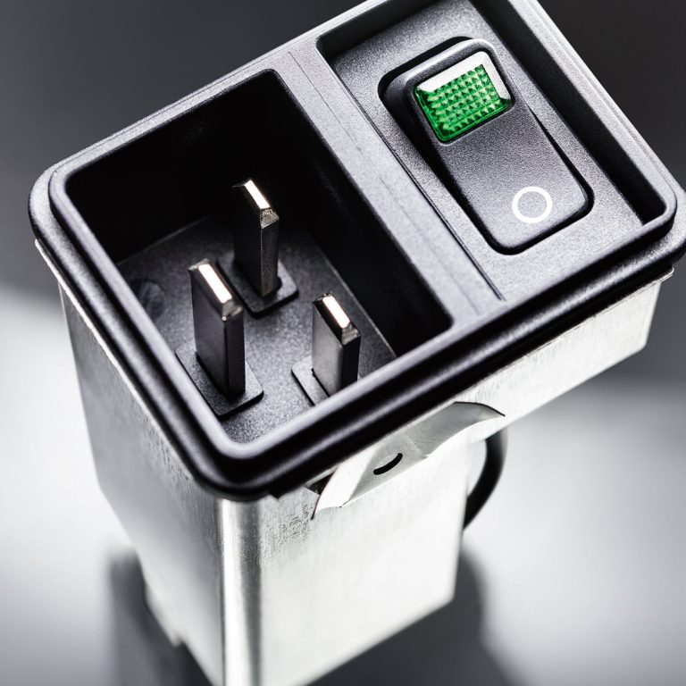 SCHURTER: Power Entry Module Now Includes Snap-In Mounting