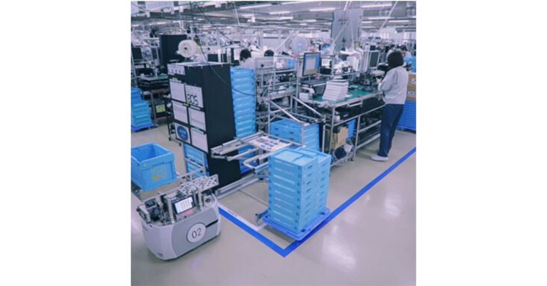 How 5G Technology Can Expand Your Options for Autonomous Mobile Robots (AMRs)