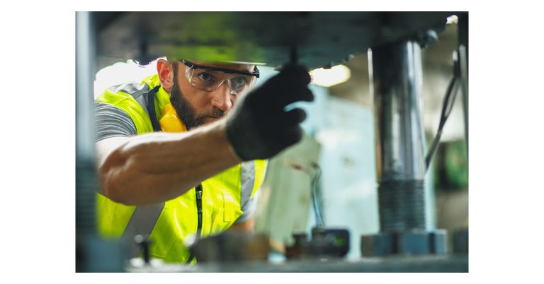 Boosting Machine Performance: How Motors, Drives and PLCs Enable Success