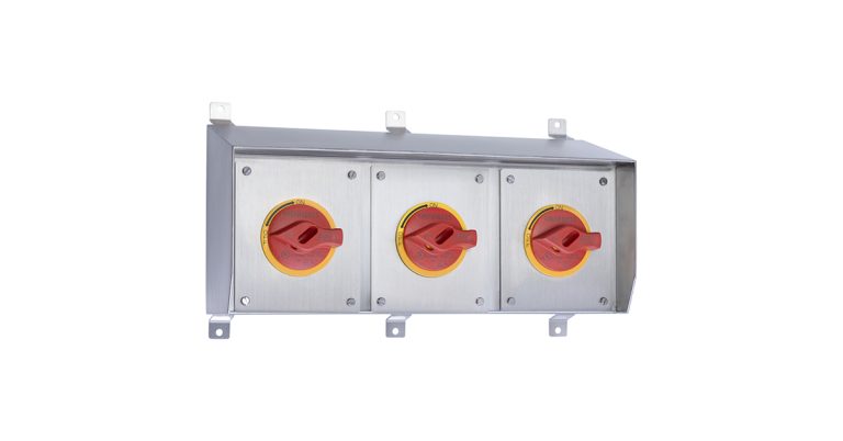 MENNEKES: Multi-Gang SLPX Disconnects With Clean Design