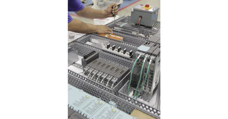 Siemens Offers Optimized Control Panel Construction to Machine Tool Builders